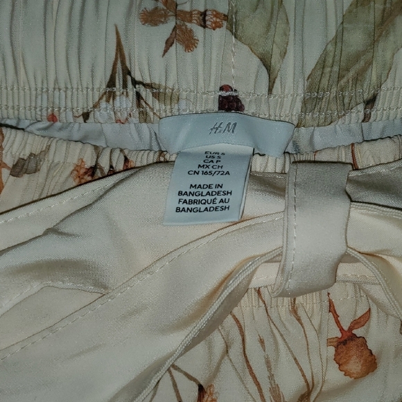 H&M Cream Floral Wide Leg Pants - Picture 2 of 6